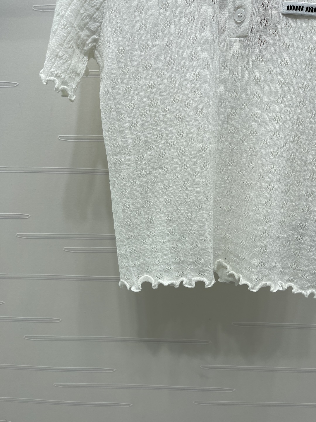 Women's short sleeves